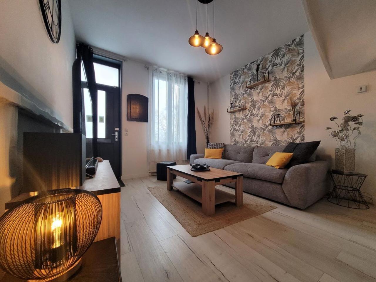 אמיינס Maison De Ville Avec Terrasse - Arrivee Autonome מראה חיצוני תמונה